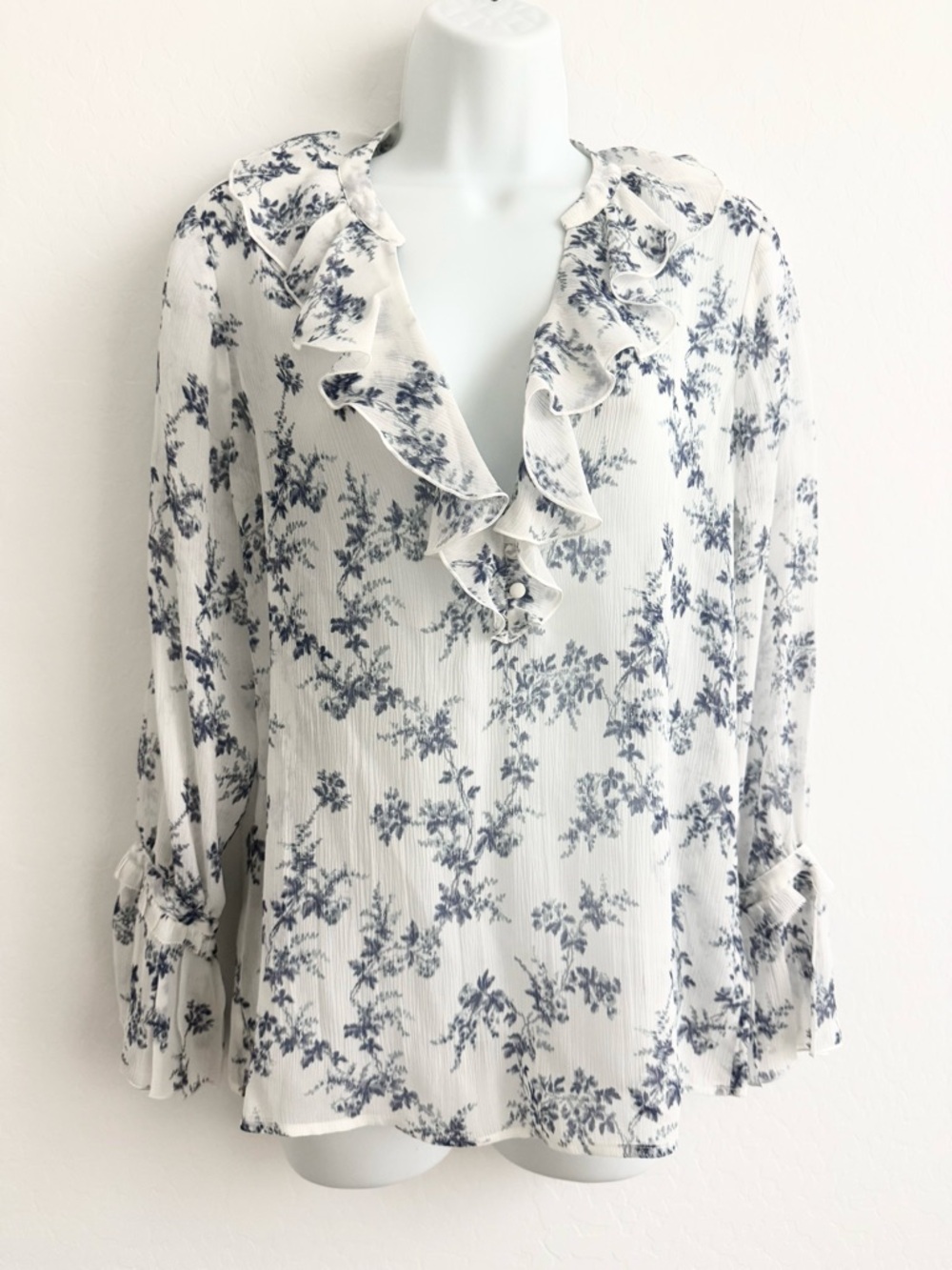 PAIGE White Blouse with Blue Floral Print Ruffle V-Neck